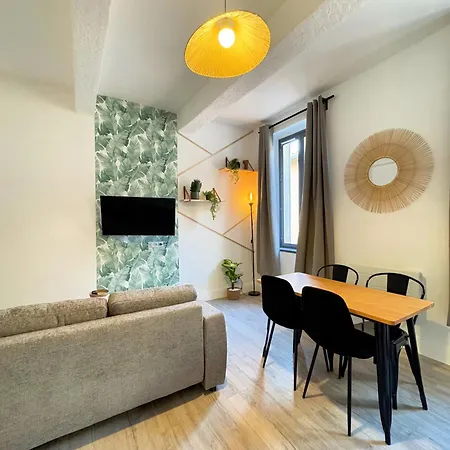 Centre Dame Nature Apartamento Narbona
